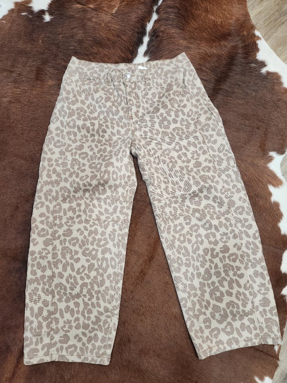 Pretty Bash Leopard Barrel